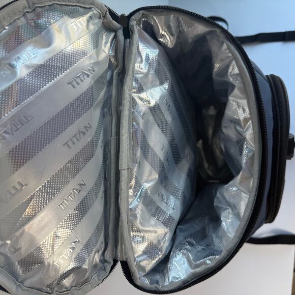 Titan Deep Freeze Backpack Cooler Insulated Soft Cooler Navy Blue New w/out tags - Picture 9 of 10